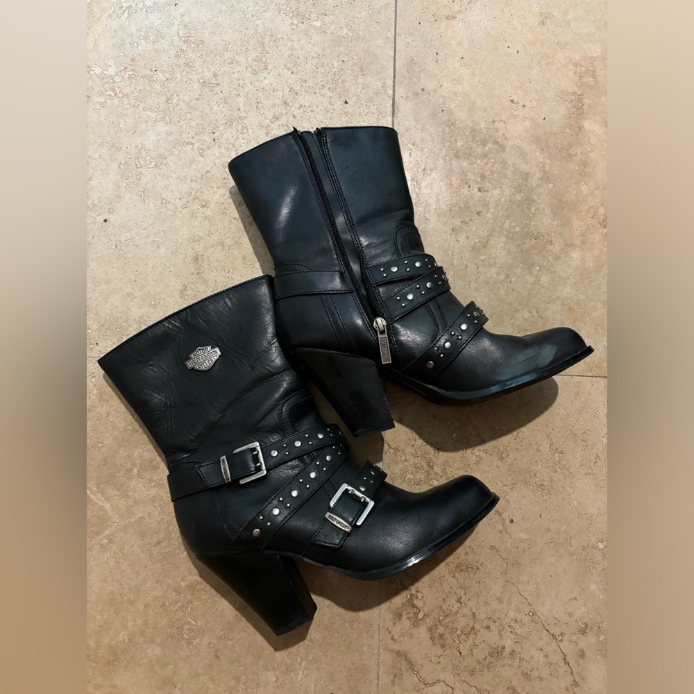 Harley Davidson leather strap boots with buckles
